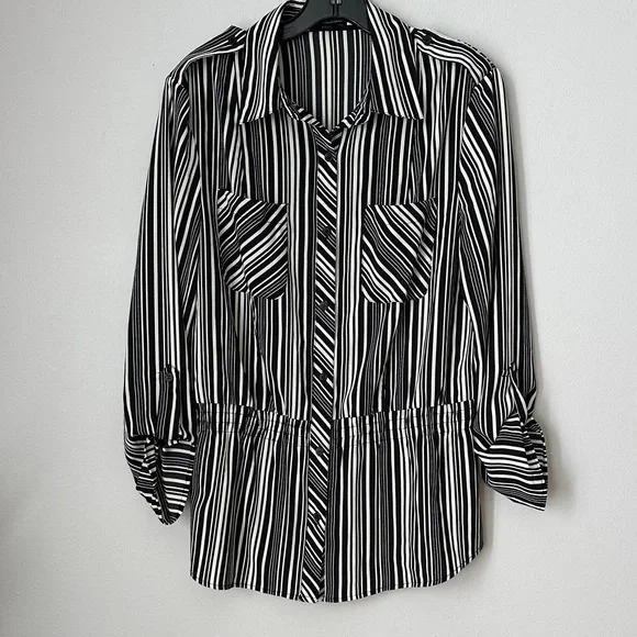 Notations Black and White Striped Women's Top size M - Picture 1 of 7